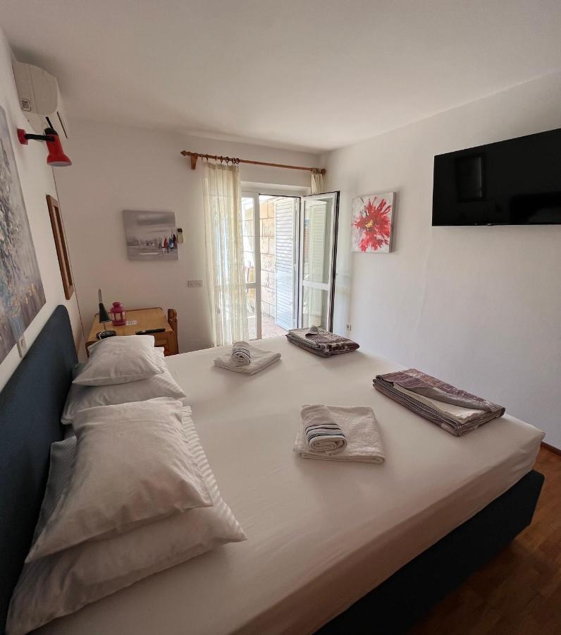 Guest house Šuda Lumbarda Extérieur photo